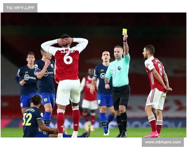 阿森纳全力以赴,拼搏精神获得掌声 阿森纳全力以赴,拼搏精神获得掌声